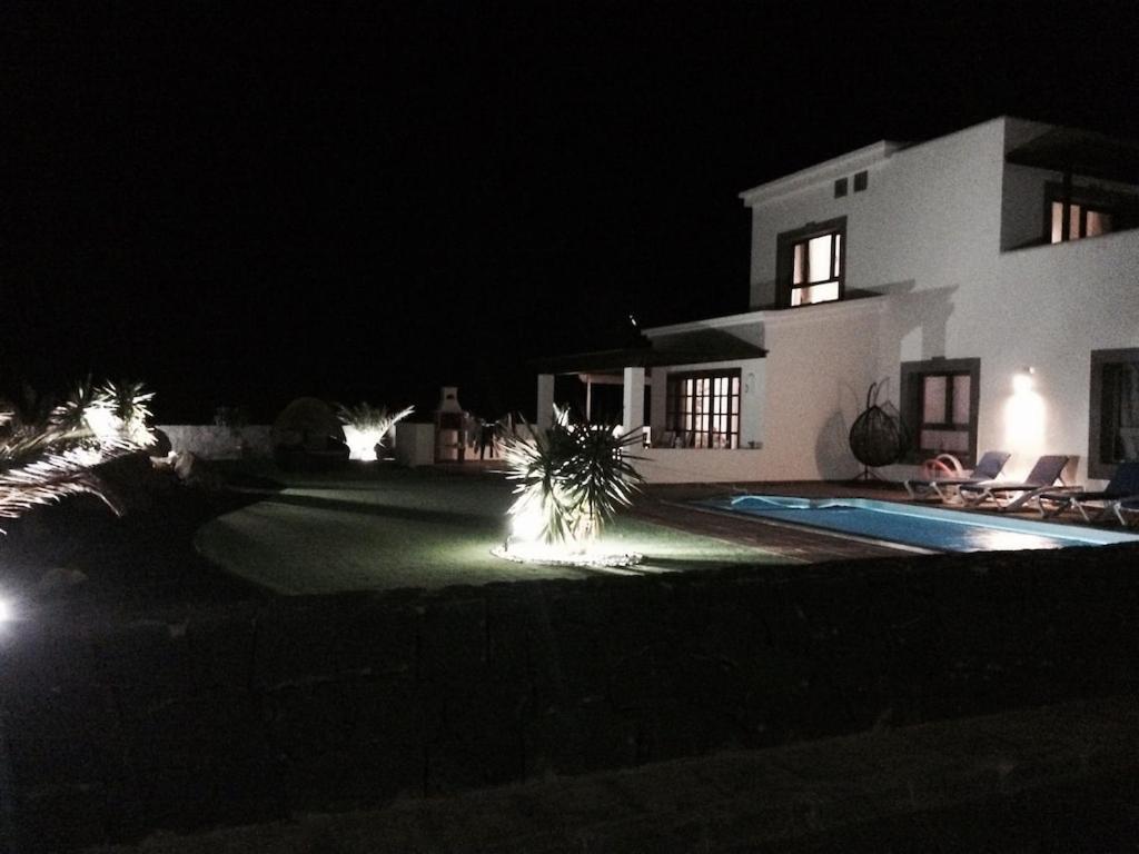 Luxury 3Bed Villa With Heated Private Pool, Full Sky And Free Wifi Playa Blanca  Eksteriør billede