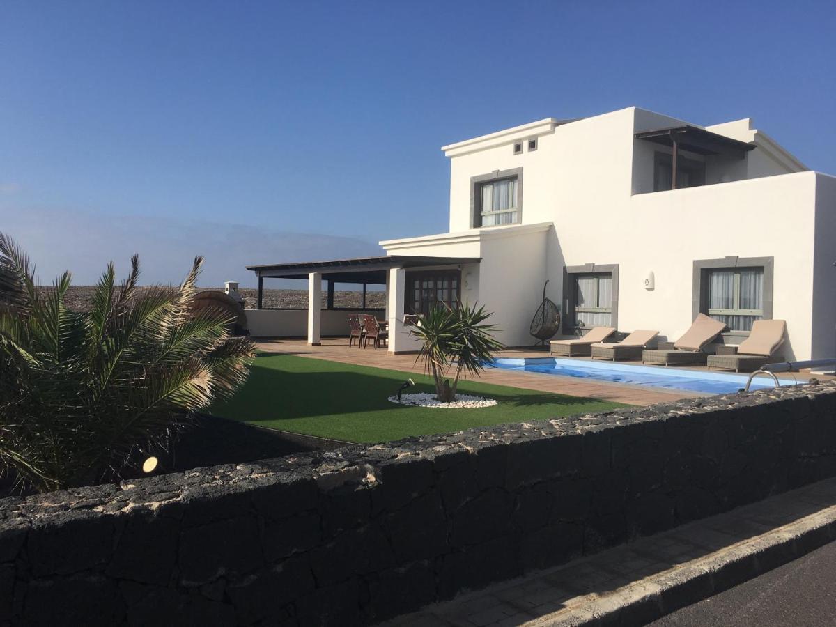 Luxury 3Bed Villa With Heated Private Pool, Full Sky And Free Wifi Playa Blanca  Eksteriør billede